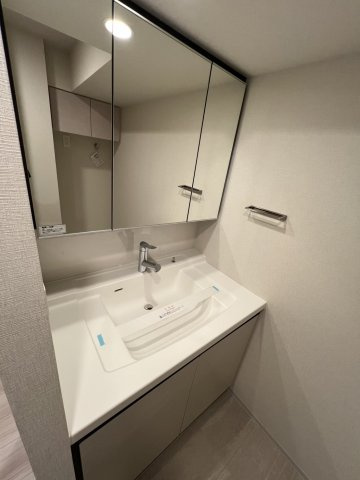 流し台の横に小物置けます！