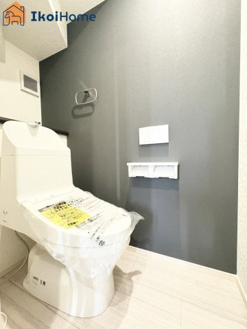 神戸市西区伊川谷町有瀬　新築戸建　のトイレ|【ホームページに現地動画掲載中】●年中無休：当日予約可●ウォシュレット・暖房便座脱臭機能付きトイレ