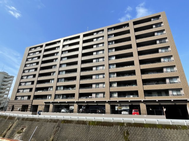 サーパス文教通りの外観