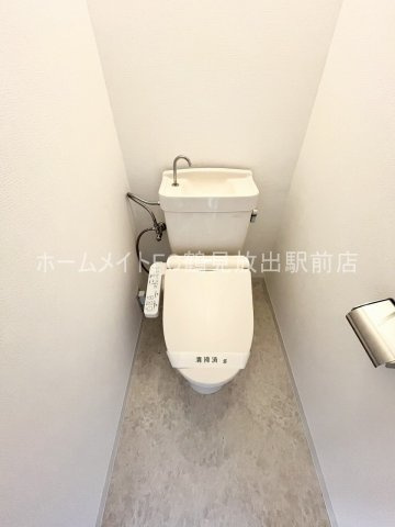 大阪市城東区放出西３丁目の賃貸マンションのトイレ