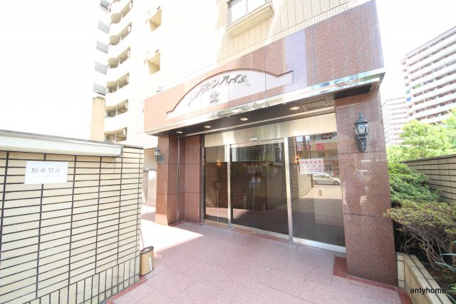 ノルデンハイム北　仲介手数料無料のエントランス