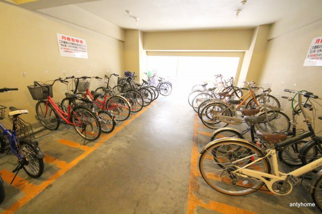 ノルデンハイム北　仲介手数料無料の駐車場