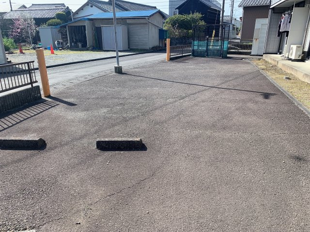 パレス野田の駐車場