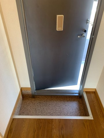 パレス野田の玄関