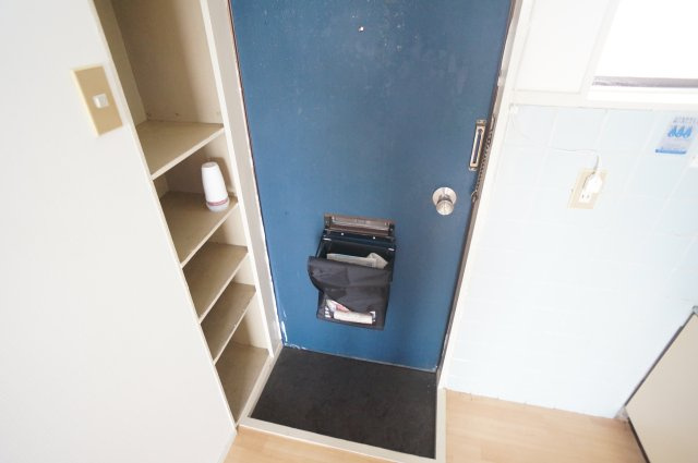 ハイツ福の玄関
