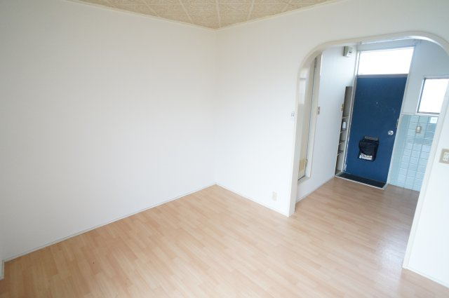 ハイツ福の居間・リビング