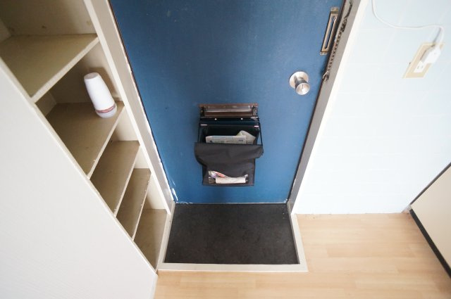 ハイツ福の玄関