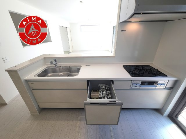 筑紫野市大字阿志岐第3-3棟（3号棟）の内観：施工例|キッチン。グリル・食器洗い乾燥機・浄水器も完備。