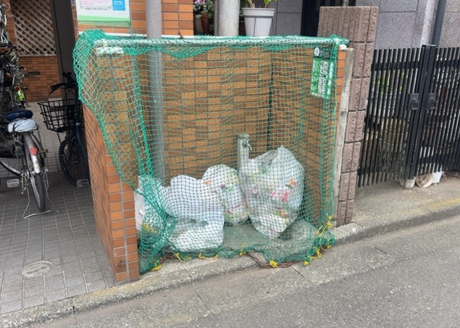 【設備】 | ダイホープラザ相模原ＩＩＩ | 共有部分は、住民なら誰もが使える設備のこと。例えば駐車場やエレベーター、インターネット設備、セキュリティ設備などがあります。他にも、マンションの廊下・外部階段やエントランス・ゴミ置き場などがあります。