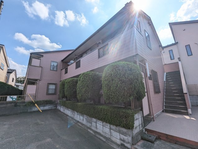 所沢市東狭山ケ丘２丁目のアパート