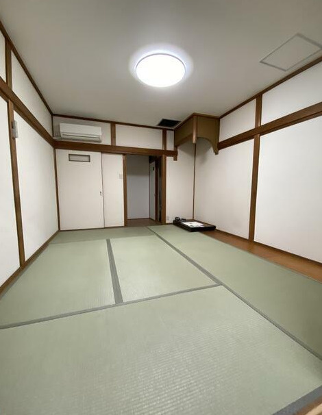 京都市下京区西七条南東野町の一戸建ての和室