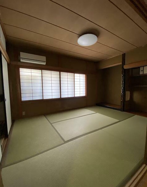 京都市下京区西七条南東野町の一戸建ての和室