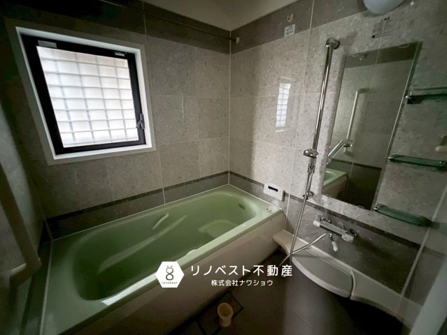 東大阪市池島町2丁目の浴室|ホテルのような広い浴室。家族みんなでゆったりと入浴できそうです！