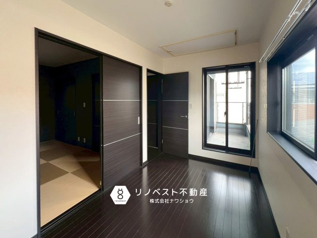 東大阪市池島町2丁目の洋室|2面採光の洋室。ライトが無くてもこの明るさ！
