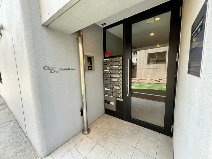 【エントランス】