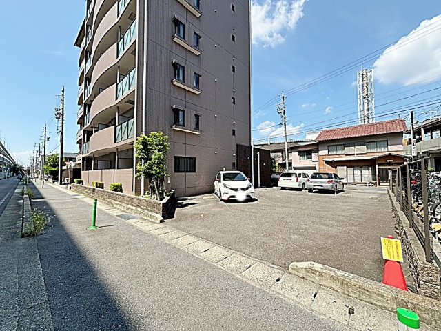 パルテンツァの駐車場