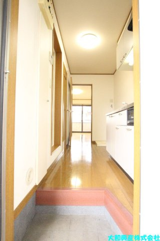 ハイツ大明の玄関