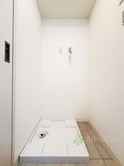 【ランドリースペース】 | ライオンズ三田 | 洗濯機置き場