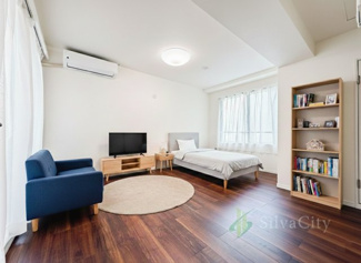 【洋室】 | ライオンズ三田 | 洋室　7.5帖　当日のご見学、可能です！お気軽にお問い合わせください！※0120-133-468　「これは生成AIによる画像です」