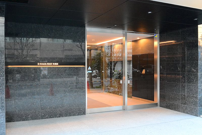 ステージファースト秋葉原のエントランス