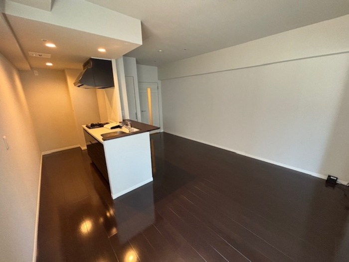 INOYA BLDG REGIDENCEの居間・リビング