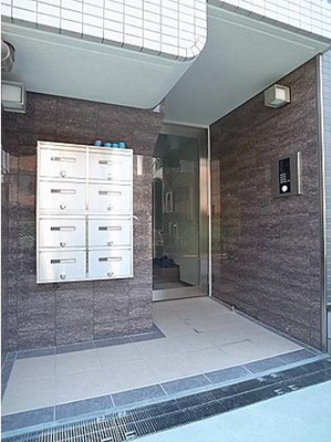 【エントランス】 | プリマヴェリーナ | 建物の内部です