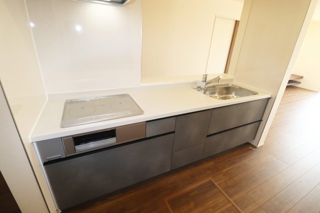 郡山市町東2丁目　　　１号棟　　　富田小学校、富田中学区　のキッチン