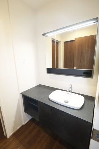 郡山市町東2丁目　　　１号棟　　　富田小学校、富田中学区　の洗面所