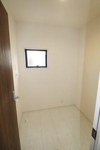 郡山市町東2丁目　　　１号棟　　　富田小学校、富田中学区　の浴室