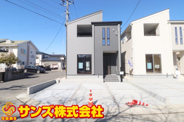 郡山市町東2丁目　　　１号棟　　　富田小学校、富田中学区　の外観|南側から見た駐車場を含む外観♪