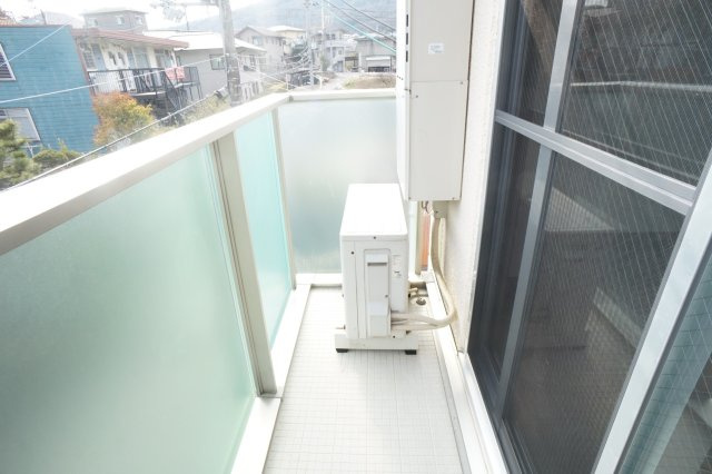 サニーイースト生駒のバルコニー