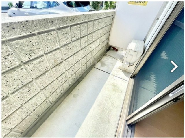 アンプルールフェール平野のバルコニー