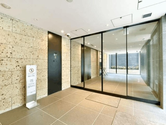 【エントランス】