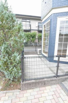 【庭】 | ノーブルウイングＡ | 簡単な家庭菜園も楽しめるお庭です