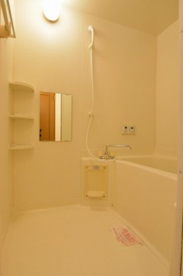 【浴室】 | ノーブルウイングＡ | きれいなお風呂です