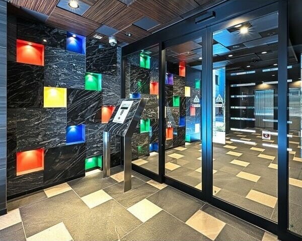 アステリ鶴舞テーセラのエントランス