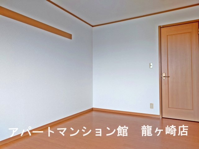 さくらヒルズⅡの洋室