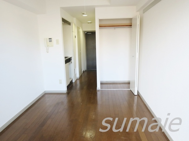 シティ東十条の居間・リビング|フローリング仕様の洋室です★