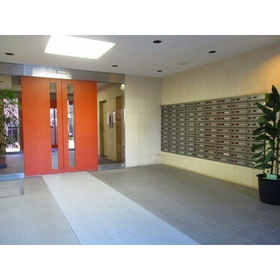 【エントランス】 | サンクレイドルレヴィール池袋 | エントランスです