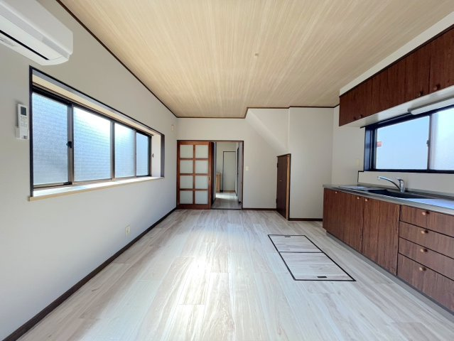 坂O邸の居間・リビング