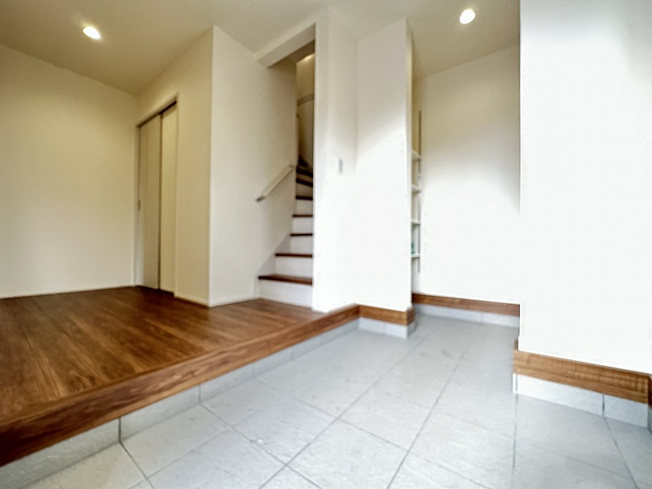 【玄関】 | 清瀬市下宿2丁目　新築一戸建住宅　全19棟　(志木本店)