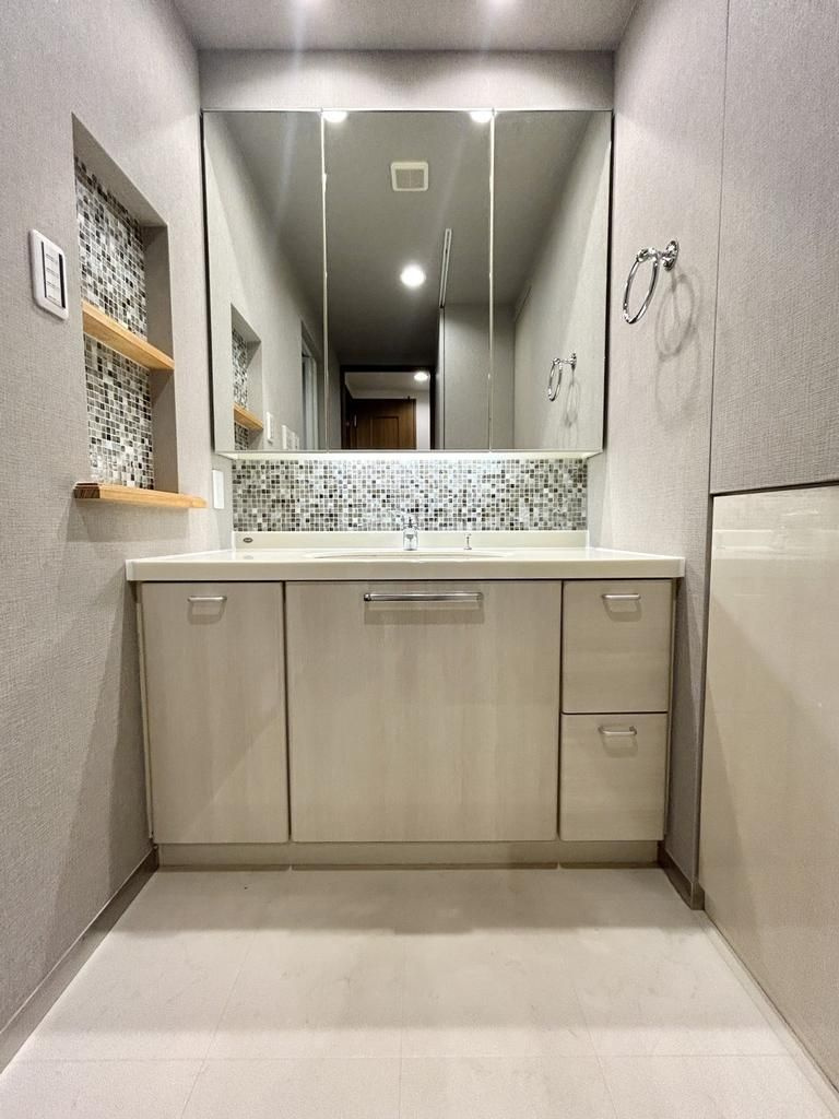 クリオ市ヶ尾弐番館の独立洗面台