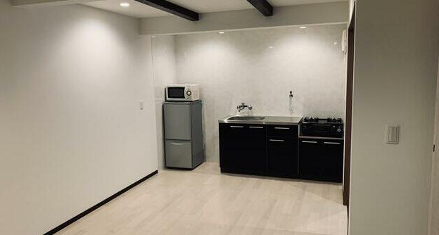 京都市下京区西側町の一戸建てのキッチン