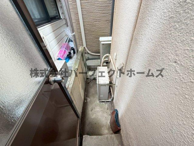私市2丁目戸建　賃貸のその他|勝手口です