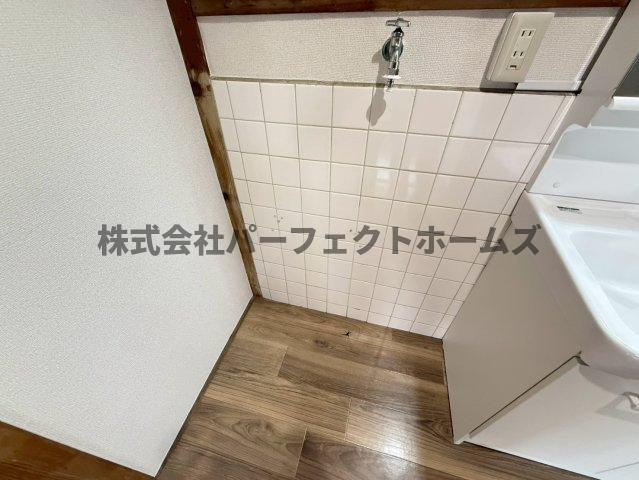 私市2丁目戸建　賃貸の設備|洗濯機置場です