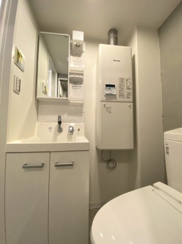 アトリオ新宿早稲田の洗面所|※別区画の参考写真です