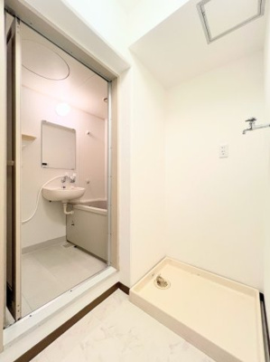 【ランドリースペース】 | セザール青葉台 | ◆洗濯機置き場が室内にあるだけで便利です♪