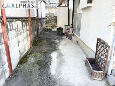 【駐車場】 | 姫路市香寺町広瀬　一戸建て | ◆駐車1台可能♪
※車種による