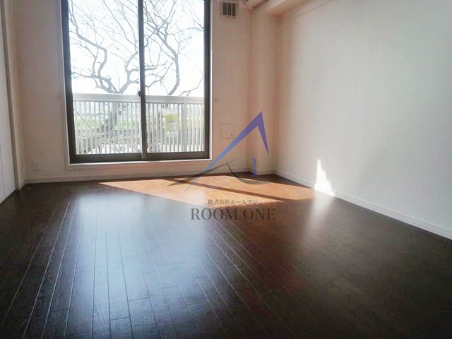 リバーサイトの居間・リビング|洋室のお部屋です。