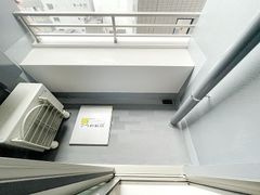 パークアクシス神保町のバルコニー